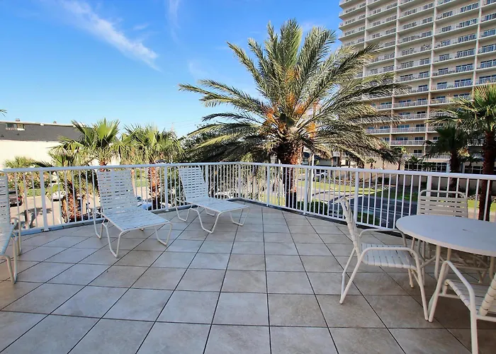 Apartment Crystal Tower 208 By Youngs Suncoast